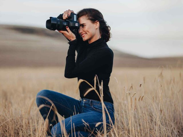 Ways Wedding Photographers Can Start Their Business